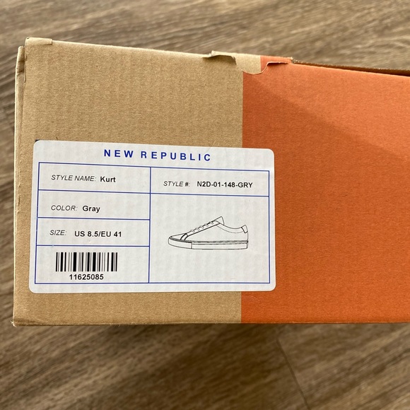 New Republic Kurt Gray Suede Sneakers Sz 8.5 - Picture 2 of 6
